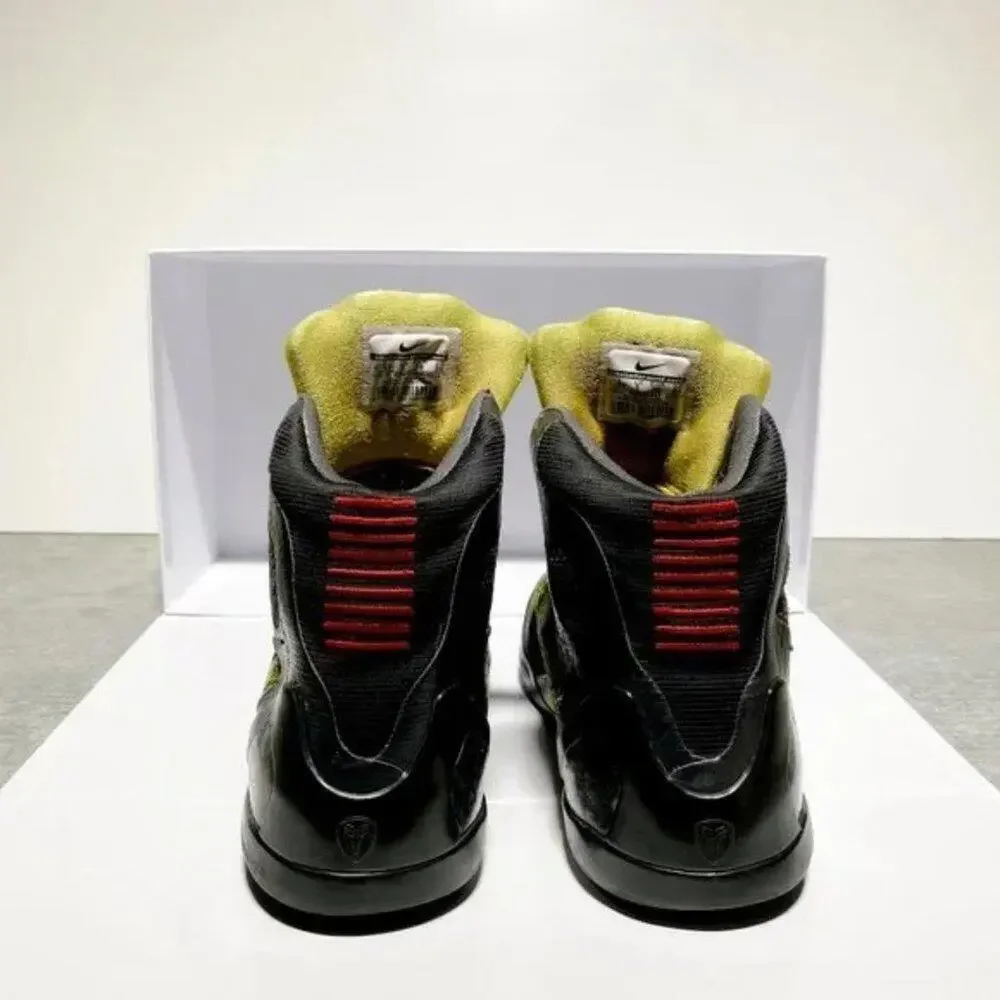 Nike Kobe Zoom Mamba Green Red Black Hightop Basketball Sneaker Size‎ 5.5Y